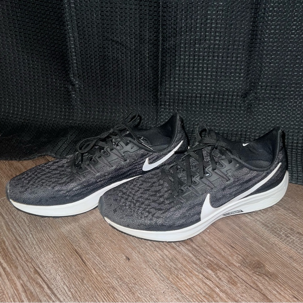 Nike Tennis Shoe